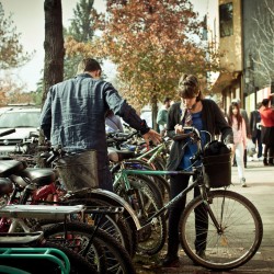 estacionamientos; bicicletas; Minvu